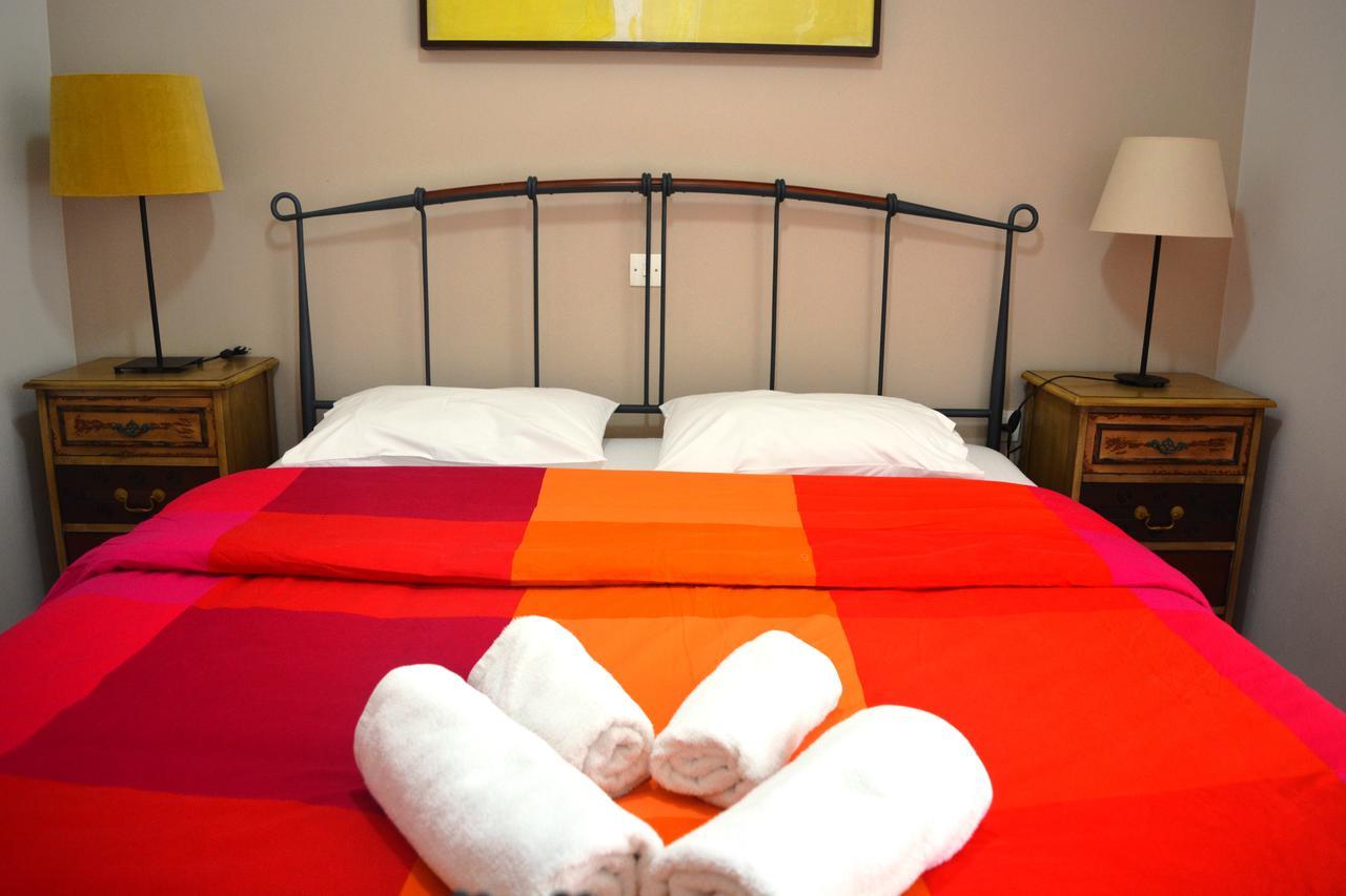 Troumpas Family Rooms & Apartments Leonídion Екстериор снимка